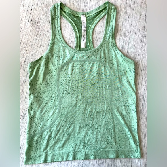 Lululemon swiftly tech racerback tank 2.0, race length - Picture 5 of 9